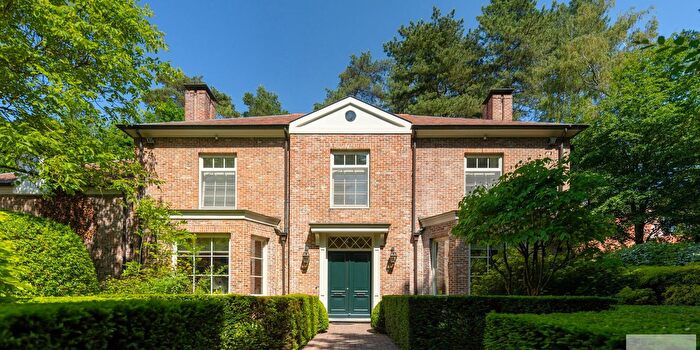 Maison 5 pièces à Pater Nuyenslaan, s Gravenwezel, à vendre