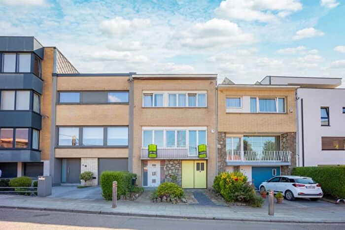 Rue Guillaume Legrand, EMBOURG : Maison 3 pièces à vendre