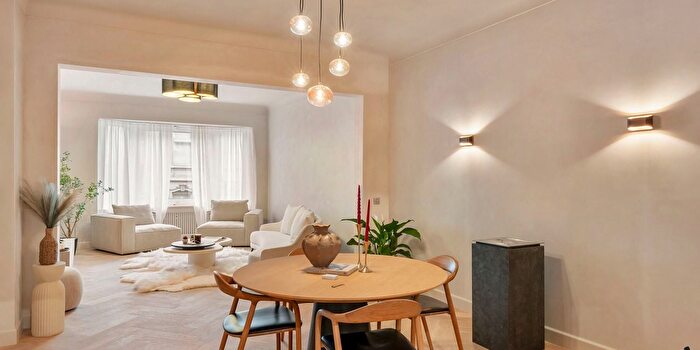 Appartement 3 pièces à vendre à Quellinstraat, Antwerpen