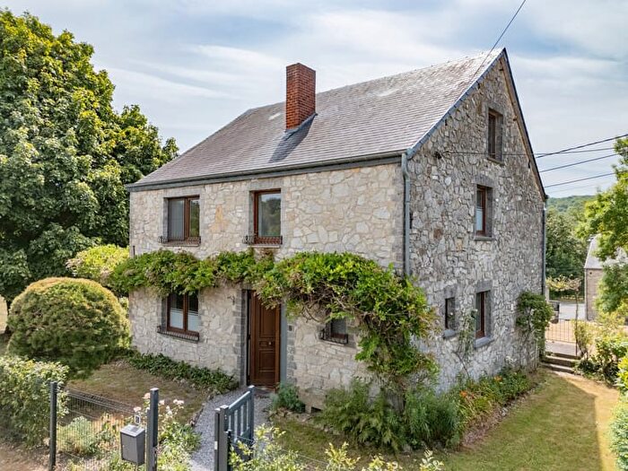 Maison 3 pièces à vendre à Rue Tienne des Solins, AveEtAuffe