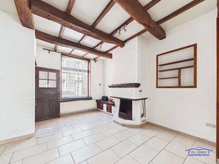 Maison 4 pièces à Rue Frère Orban, Dampremy, à vendre