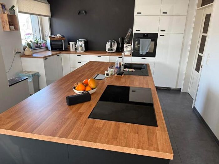 Rue Franklin Roosevelt, Neufchâteau : Maison 5 pièces à vendre