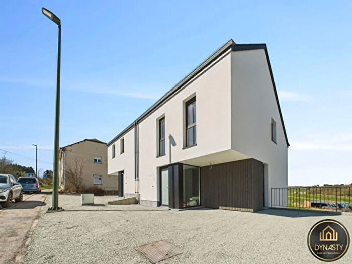 Chaussée de Bastogne, B : Maison 4 pièces à louer