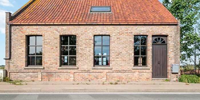 Stationsstraat, Oudenburg : Maison 2 pièces à vendre