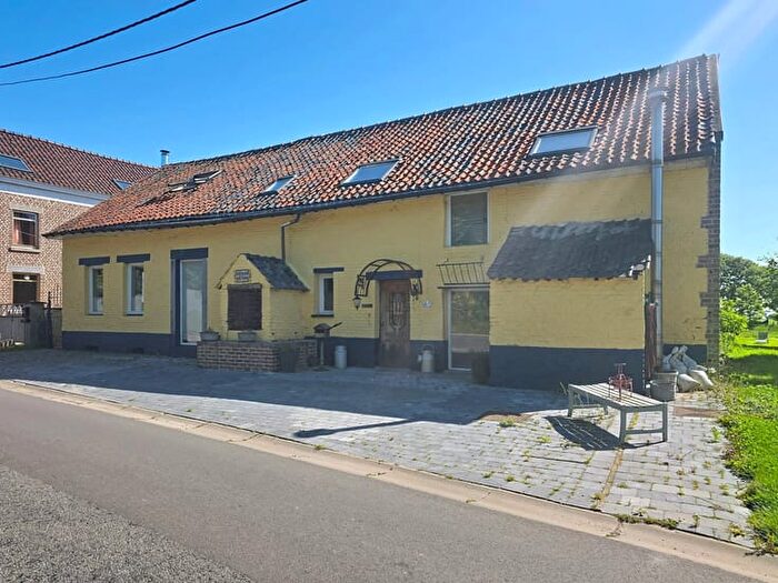 Maison 12 pièces à vendre - Rue chaussée, Merdorp
