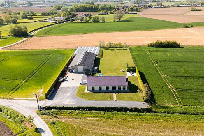 Maison 5 pièces à vendre à Ruiffeleindestraat, Otegem