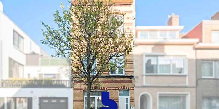 Nieuwlandstraat, Oostende : Maison 5 pièces à vendre