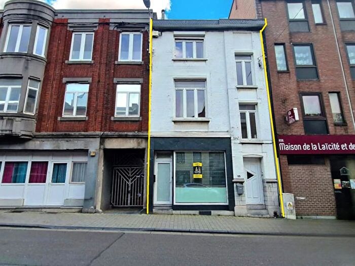 Maison 10 pièces à vendre à Rue Elisa Dumonceau, Herstal