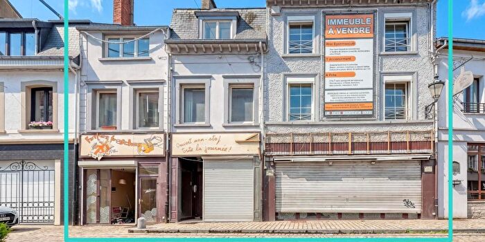 GrandRue, Bouillon : Maison 12 pièces à vendre