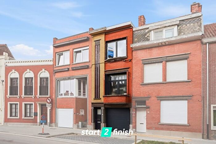 Julius En Maurits Sabbestraat, Menen : Maison 1 pièce à vendre