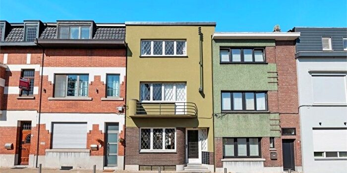 Nieuwpoort, SintTruiden : Maison 5 pièces à vendre