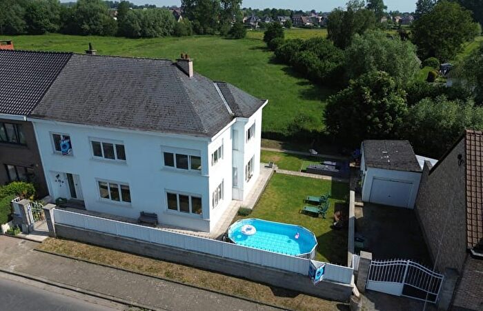 Maison 4 pièces à JAN DE COOMANSTRAAT, GERAARDSBERGEN, à vendre