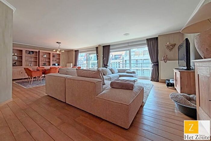 Appartement 3 pièces à Leopoldlaan, KnokkeHeist, à vendre