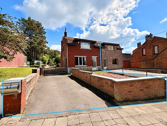 Rue Du Château D'eau, Lodelinsart - Maison 2 pièces à vendre