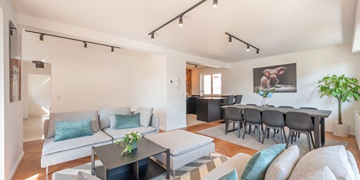 Appartement 3 pièces à Patriottenstraat, Duinbergen, à vendre