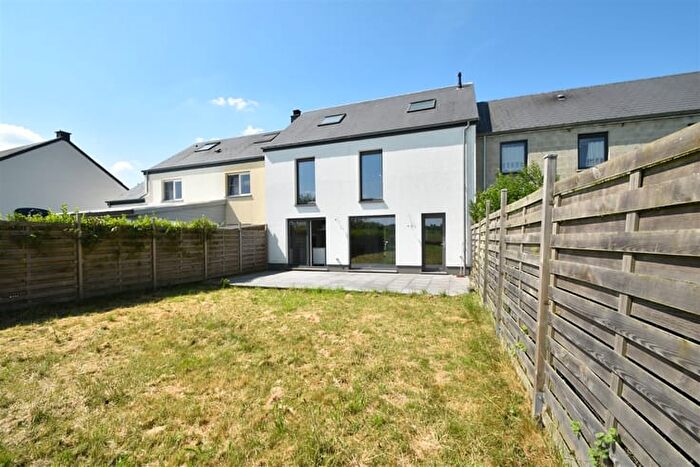 Maison 6 pièces à vendre à Rue des Fourneaux, A