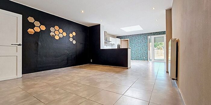 Maison 3 pièces à vendre à Quaregnon, Henegouwen