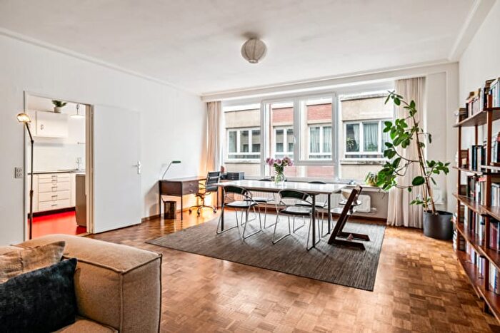 Appartement 2 pièces à Bisschopstraat, Antwerpen, à vendre