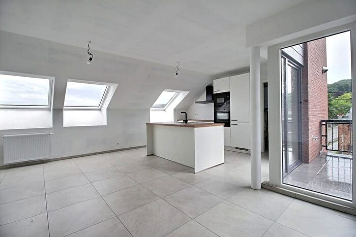 Appartement 3 pièces à vendre à Rue de Floreffe a, FRanière