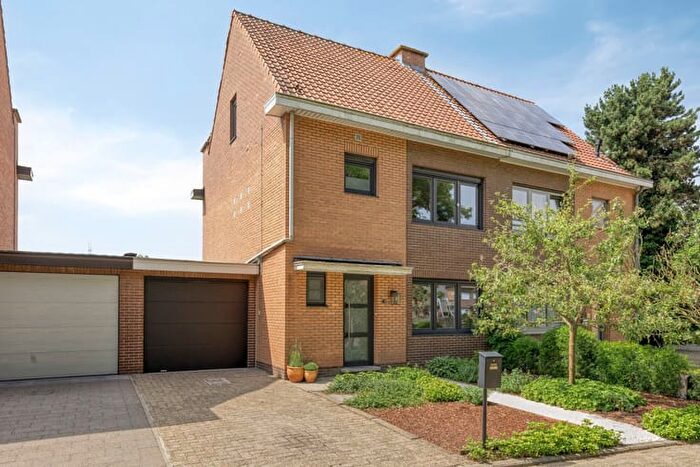 Fabiolapark, PUURSSINTAMANDS : Maison 3 pièces à vendre