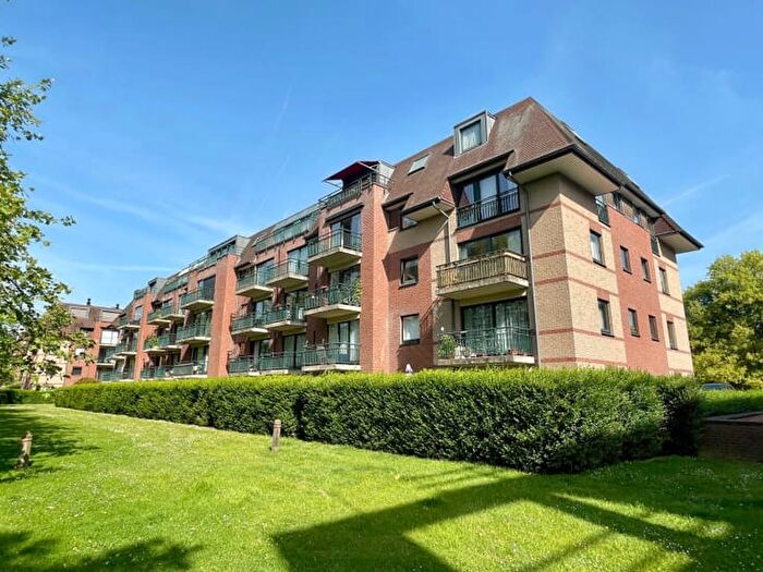 Appartement 2 pièces à Avenue du Château Jaco bte, Waterloo, à louer