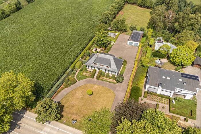 Maison 5 pièces à Beersebaan, Rijkevorsel, à vendre