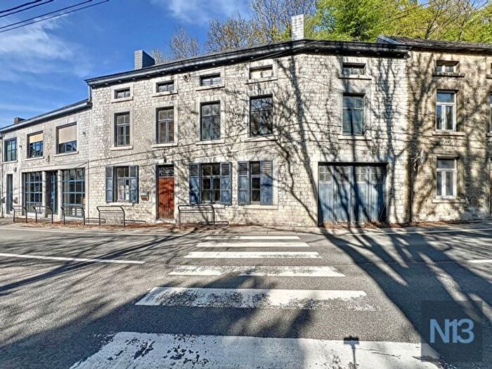 Rue de Gramptinne, Andenne Thon : Maison 7 pièces à vendre