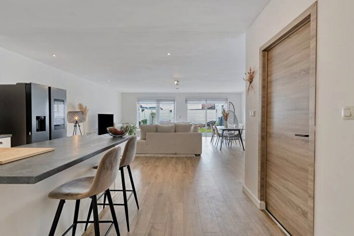 Maison 3 pièces à Broekstraat, Overmere, à vendre