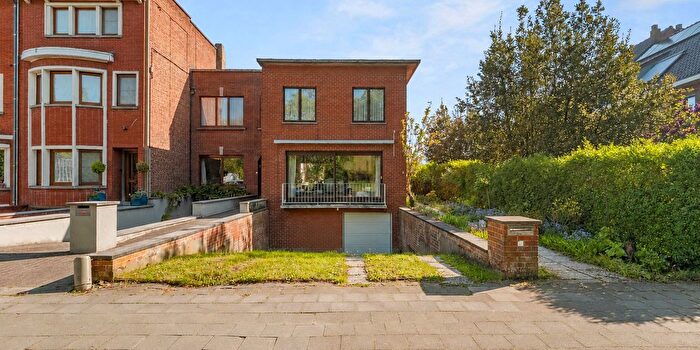 Maison 3 pièces à Graaf Karel de Goedelaan, Kortrijk, à vendre