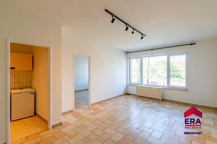 Reizigersstraat, Tienen : Appartement 1 pièce à louer