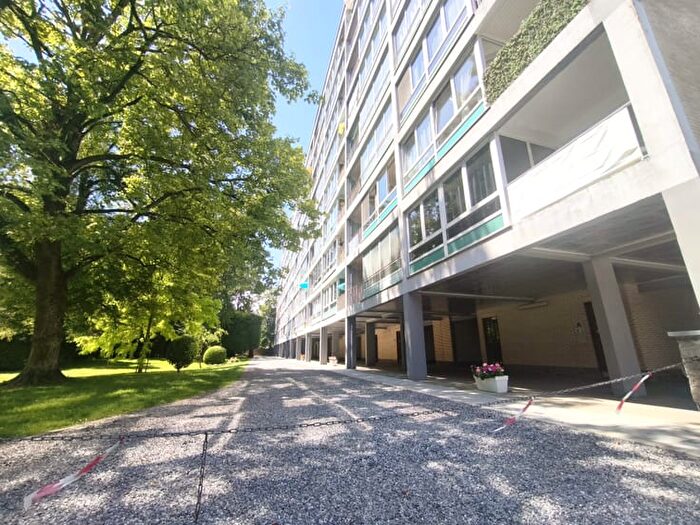 Appartement 8 pièces à vendre - Chaussée De Châtelet, Charleroi