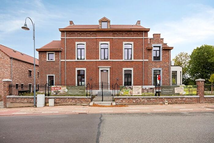 Houtstraat, Jeuk : Maison 10 pièces à vendre