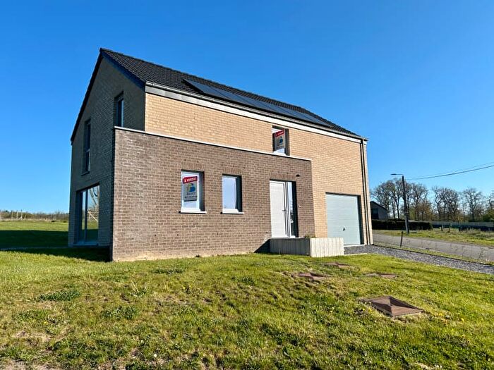 Maison 4 pièces à vendre - Rue De L'ourgnette, SommeLeuze