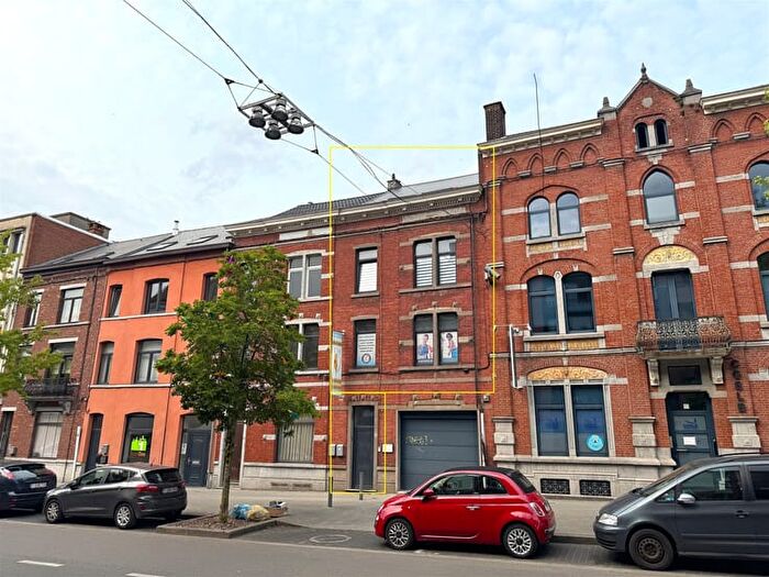 Maison 4 pièces à vendre à Boulevard Mairaux, La Louvière