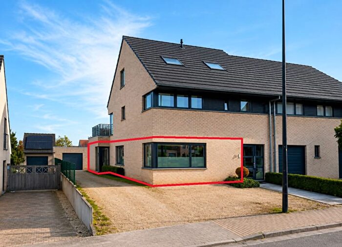 Appartement 7 pièces à louer à Zuidlaan, Zwalm