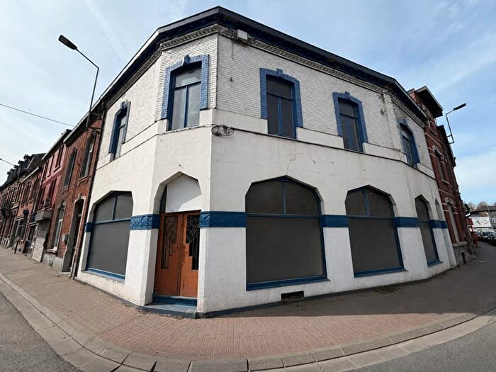 Avenue Marius Meurée, Charleroi : Maison 3 pièces à vendre