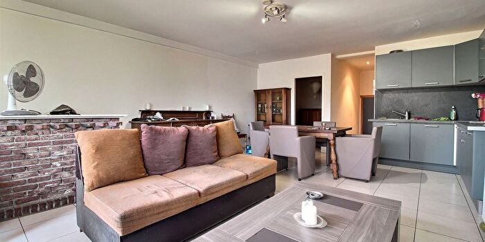 Appartement 1 pièce à vendre à Moeskroen, Henegouwen