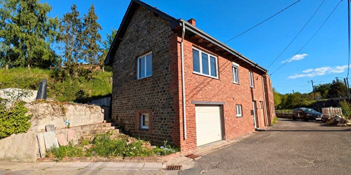Rue de lHileau, Houyet : Maison 3 pièces à vendre