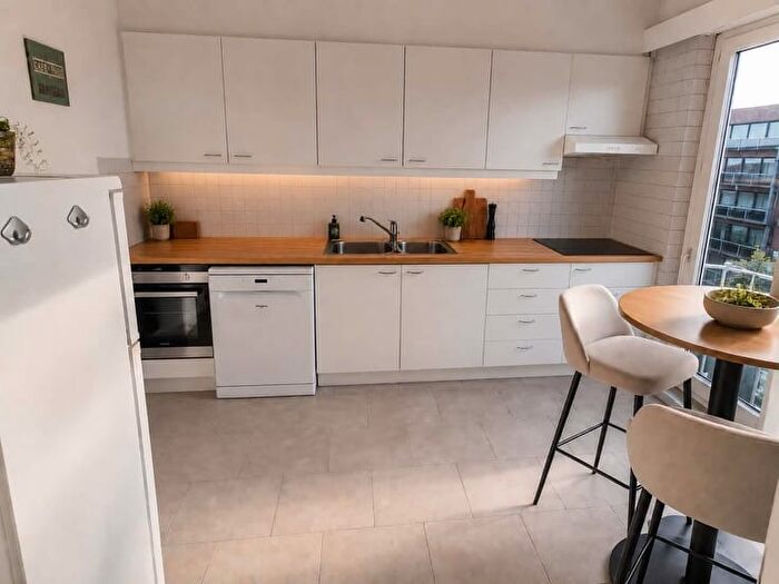 Appartement 2 pièces à louer à Churchilllaan, Schoten