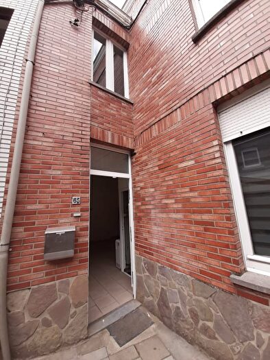 Maison 5 pièces à louer à Rue J Louis, Seraing