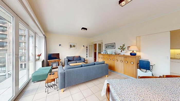 Appartement 13 pièces à Mimosastraat, Duinbergen, à vendre
