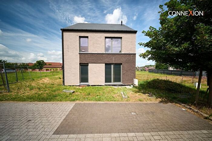 Rue du Bassin, ANDERLUES - Maison 3 pièces à vendre