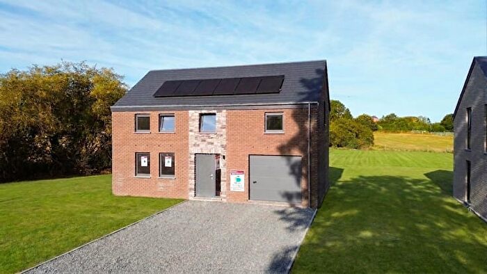 Maison 3 pièces à vendre - Rue Du Couvent, Tellin
