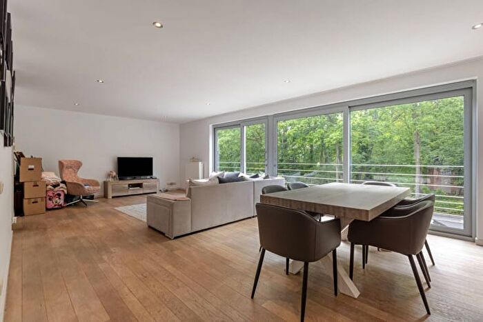 Bredabaan, Brasschaat : Appartement 2 pièces à vendre