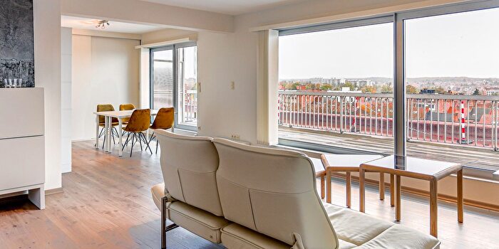Appartement à Parkstraat, Leuven, à louer