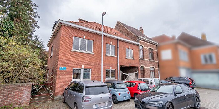 Maison 8 pièces à vendre à BrainelAlleud, WaalsBrabant
