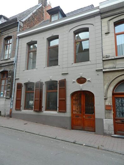 Rue Des Dominicains, Mons : Maison 10 pièces à louer