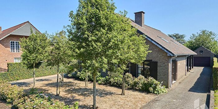 Maison 6 pièces à Ruiterijstraat, Lommel, à vendre