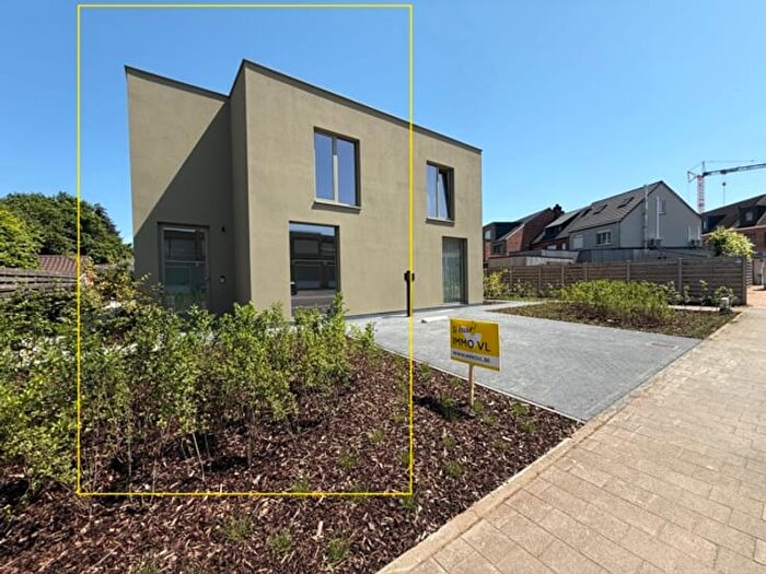 Smissestraat, B : Maison 3 pièces à louer