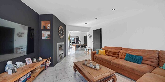 Maison 3 pièces à Le Bizet, Henegouwen, à vendre